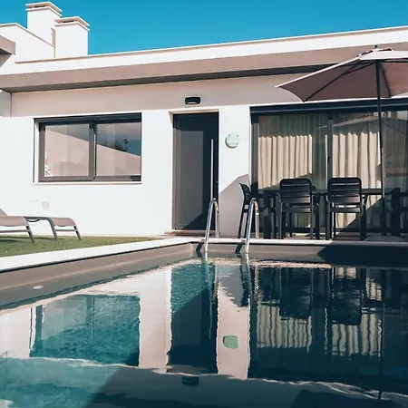 Santa Barbara Avec Piscine Chauffee Privee Villa *